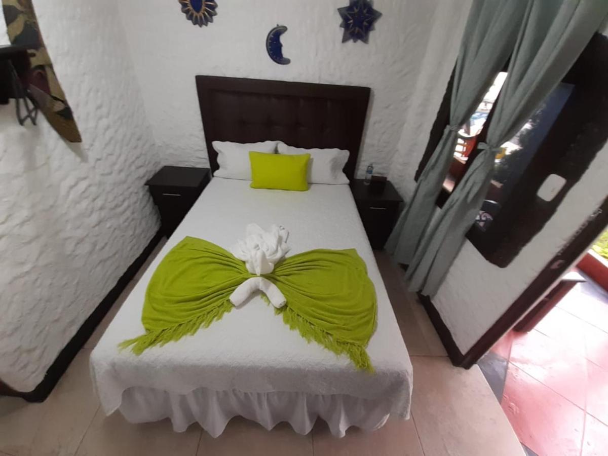Hotel Mi Paraiso Rio Dulce Castillo de San Felipe Bagian luar foto
